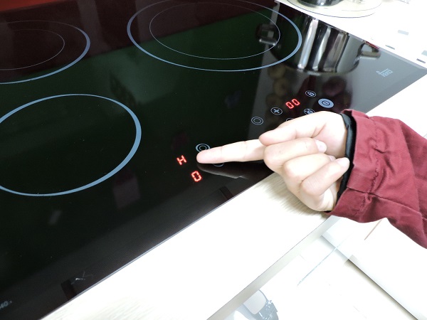 Tắt/Mở khóa an toàn trẻ em BẾP TỪ HAFELE